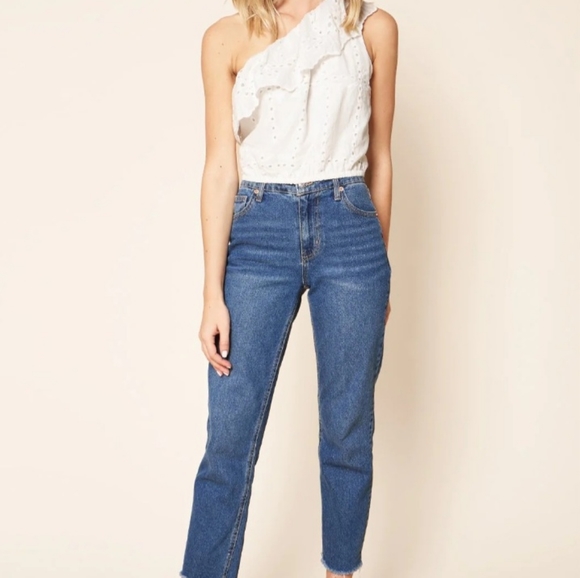 Moonbeam Eyelet One Shoulder Top Large - Picture 6 of 12